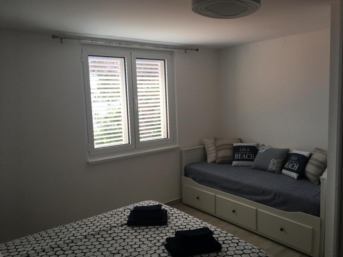 Apartment Behin Martinšćica エクステリア 写真